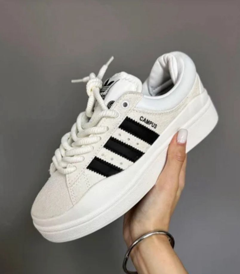 250 x BadBunny