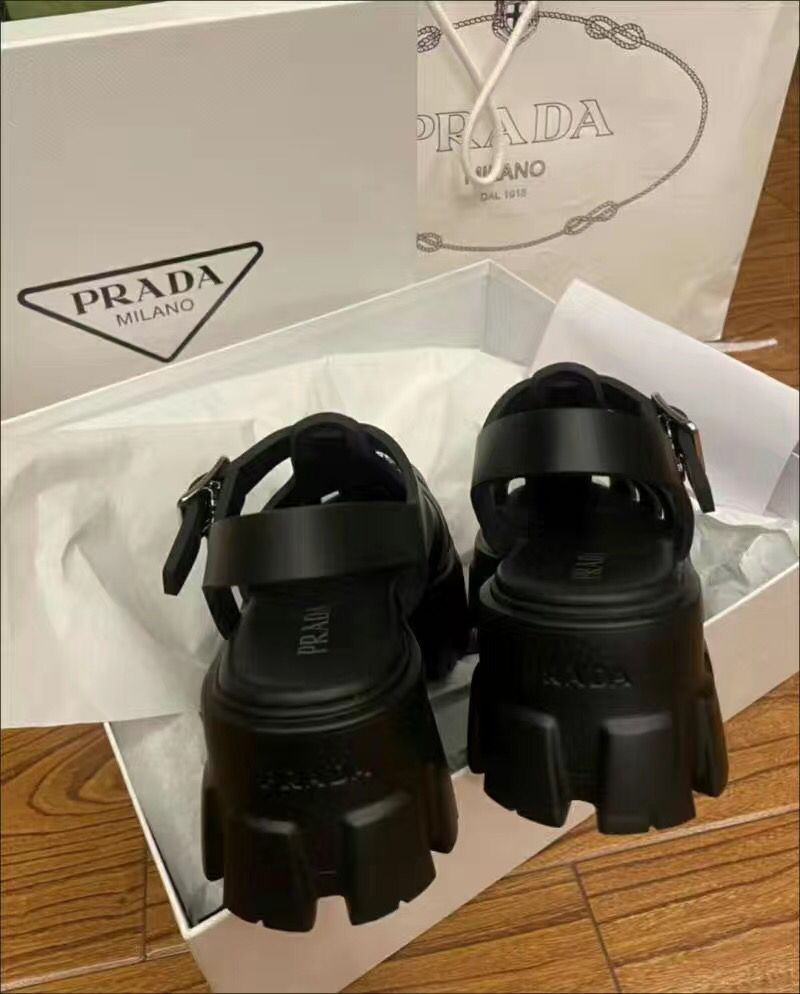Prada Sandalias Monolith Goma